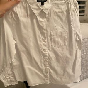White collared banana republic shirt